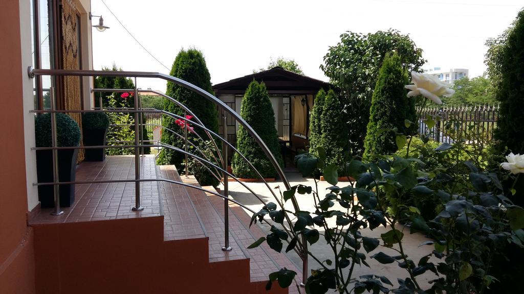 Casa Mevas Hotel Costinesti Exterior photo